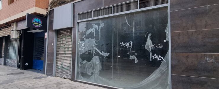 LOCAL EN ALQUILER EN CALLE RICLA LOCAL EN ALQUILER EN CALLE RICLA